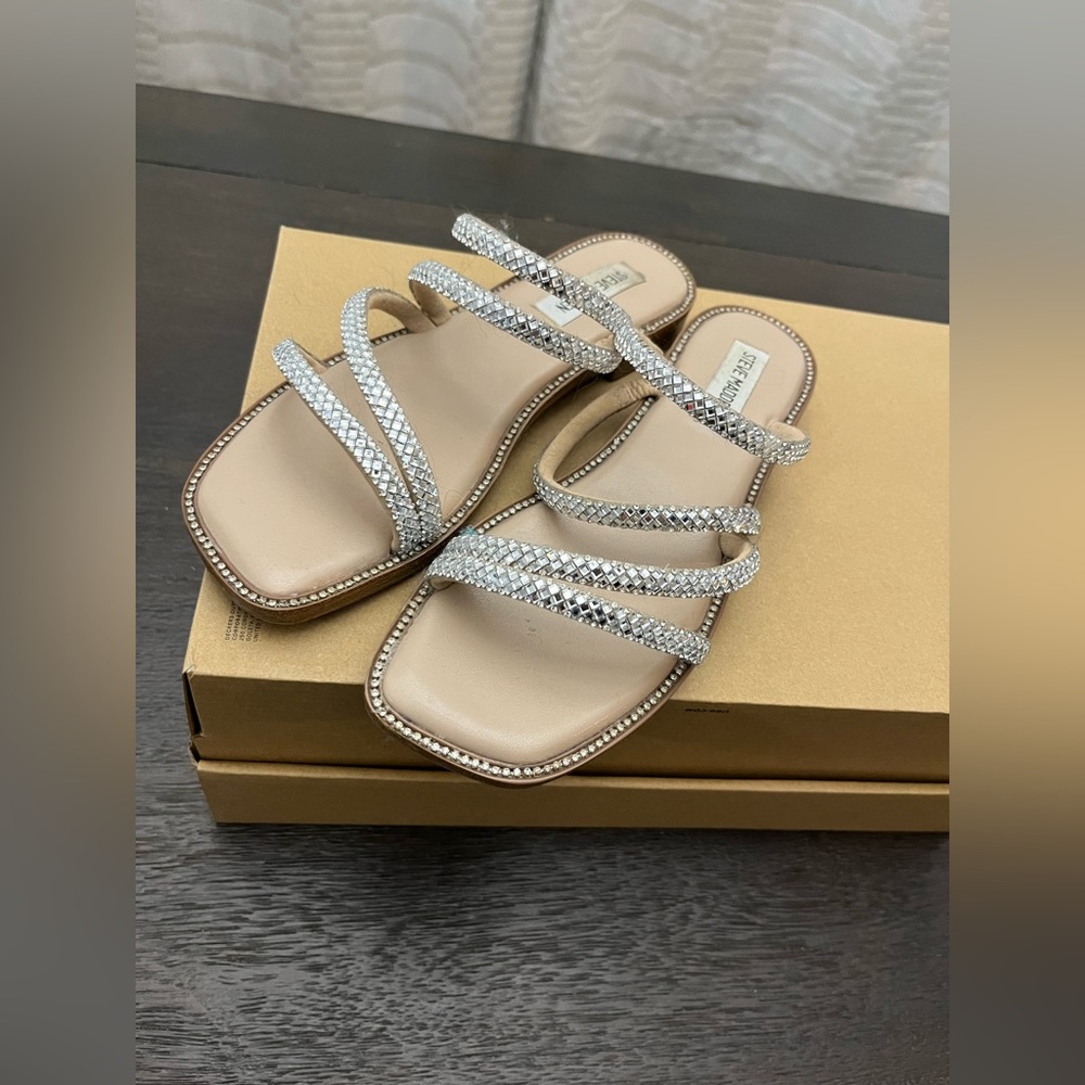 STEVE MADDEN SANDALS